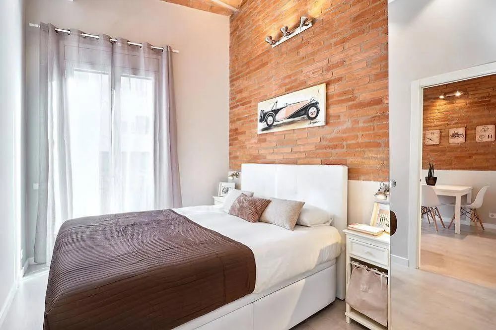 Urban District Apartments-Vintage Suites & Loft Barselona İspanya